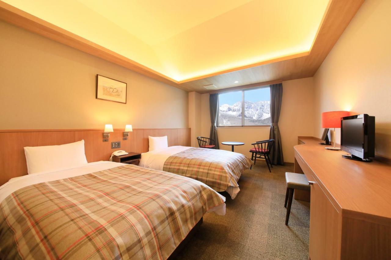 Taishoike Hotel Matsumoto Exteriör bild